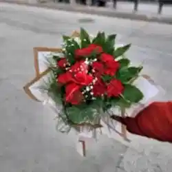 10 Adet Karanfil Buketi (beyaz k.)